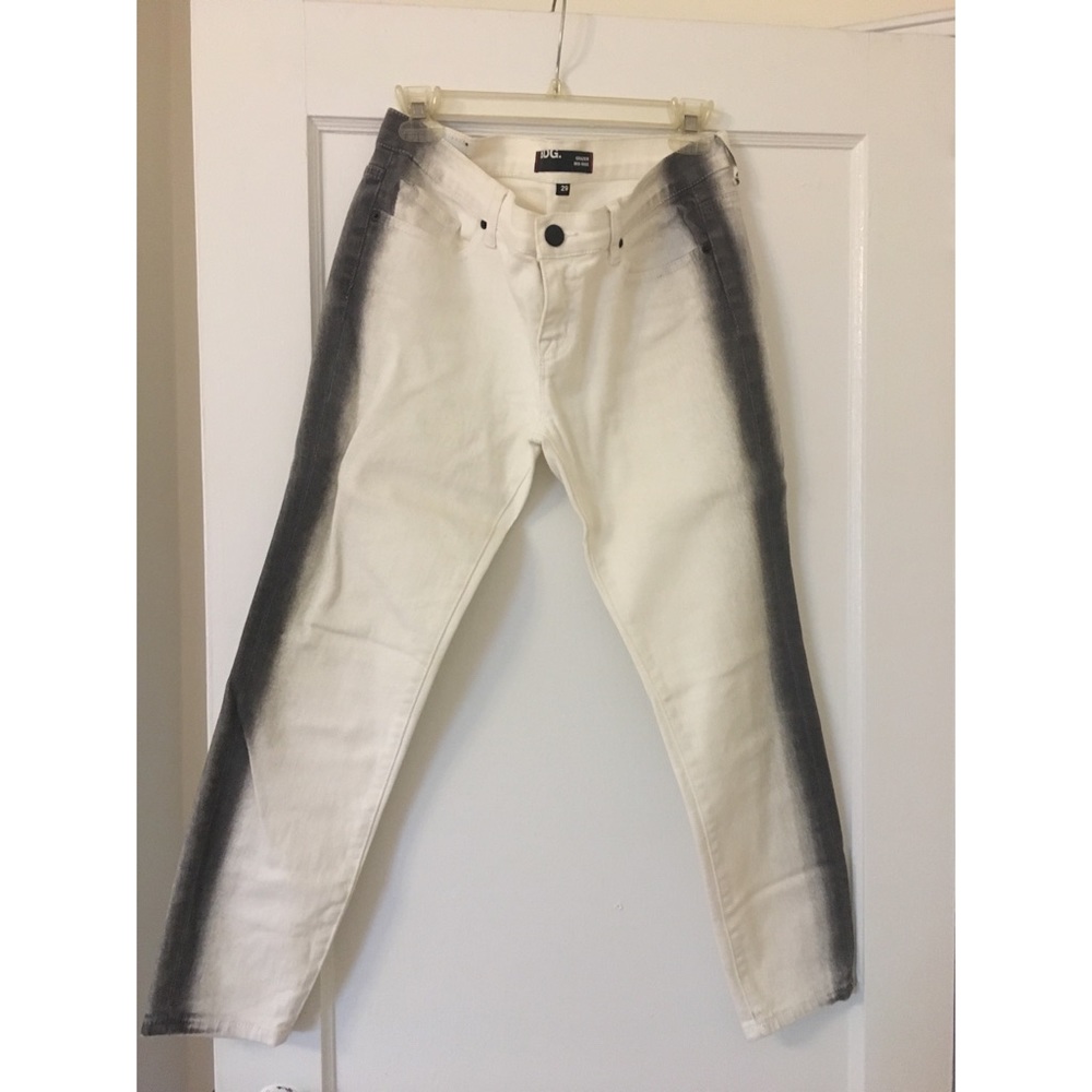 Urban Outfitters BDG White Skinny Jeans